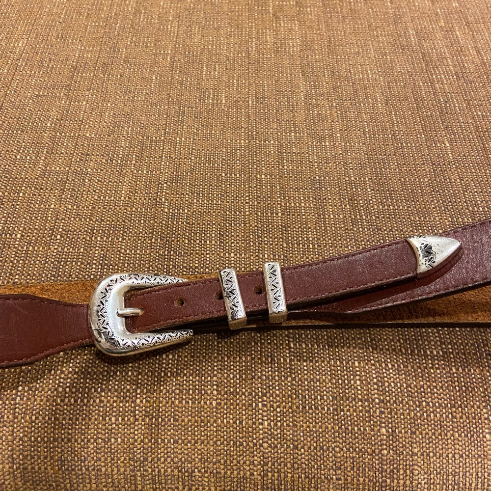 Brown 1 1/2” leather belt by Brighton.